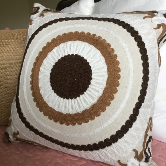 MCM Crewel Embroidered Earthtone Pillow - Picture 1 of 12